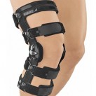 Регулируемый жесткий коленный ортез protect.4 short - укороченный
